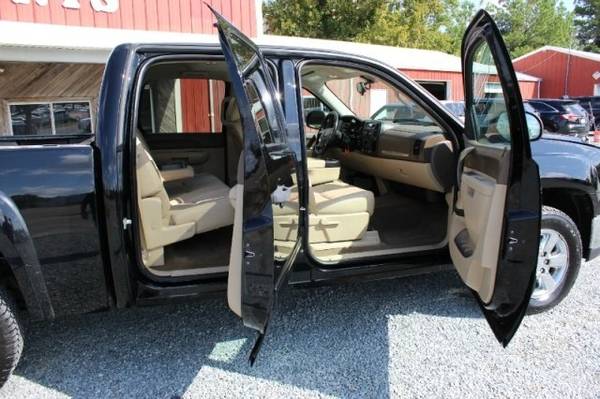 2013 GMC Sierra 1500 4WD Crew Cab 143.5" SLE with GVWR, 7000 lbs.... for sale in Wilmington, NC – photo 23