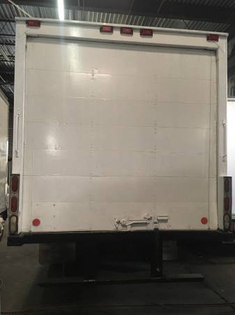 2007 Isuzu NQR - 20ft Box Truck - cars & trucks - by dealer -... for sale in Bay Shore, NY – photo 6