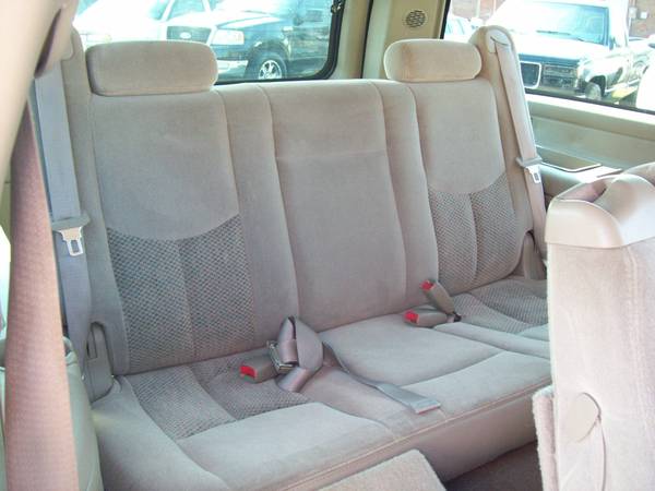 2004 Chevrolet Suburban LS 4WD - 153k mi - Non Smoker Driven - CLEAN for sale in Southaven, TN – photo 17
