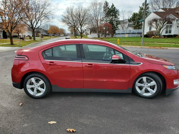 2013 Chevy Volt - Super Clean - cars & trucks - by owner - vehicle... for sale in Carol Stream, IL – photo 6