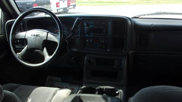 2005 GMC Sierra Crew Cab 3500 4x4 Duramax 0 Down $229 Month for sale in Mount Pleasant, IA – photo 9