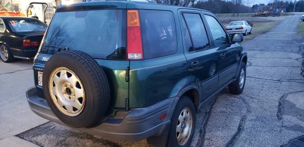 2001 Honda CRV - 4WD - $3,000 OBO - cars & trucks - by owner -... for sale in Whitewater, WI – photo 2