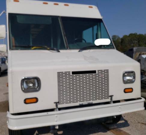 2001 Freightliner step van food truck - cars & trucks - by owner -... for sale in Miami, FL – photo 7