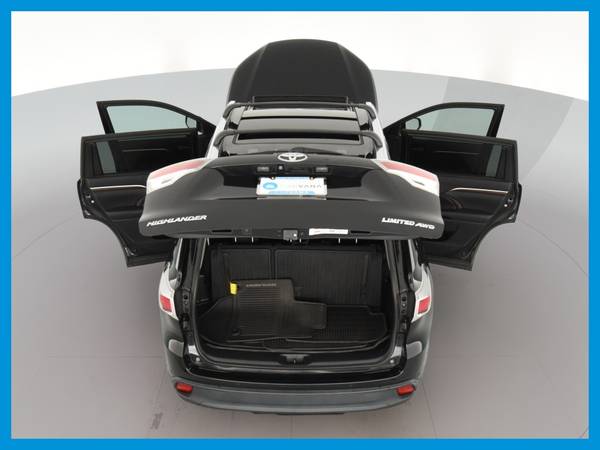 2015 Toyota Highlander Limited Platinum Sport Utility 4D suv Black for sale in Arlington, TX – photo 18