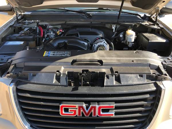 2008 GMC Yukon SLE-2 2WD ★ 5.3L V8 OHV 16V FFV ★ CLEAN CARFAX 2 OWNERS for sale in Phoenix, AZ – photo 10