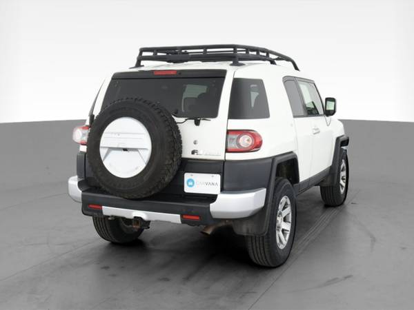 2014 Toyota FJ Cruiser Sport Utility 2D suv White - FINANCE ONLINE -... for sale in Raleigh, NC – photo 10