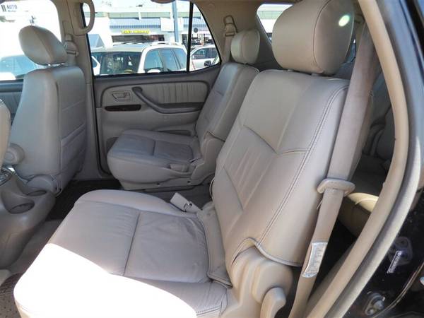 2006 TOYOTA SEQUOIA LIMITED LEATHER SUNROOF CAPTAIN CHAIRS - cars & for sale in San Diego, CA – photo 16