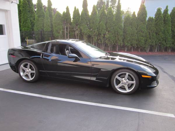 2006 Chevrolet Corvette Coupe Black for sale in Fall River, MA – photo 4