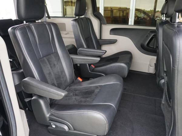 2017 Dodge Grand Caravan SXT van Black Onyx Crystal Pearlcoat - cars... for sale in Baton Rouge , LA – photo 10