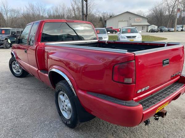 2001 Chevrolet S-10 Ext Cab 123 WB 4WD LS - cars & trucks - by... for sale in CENTER POINT, IA – photo 7