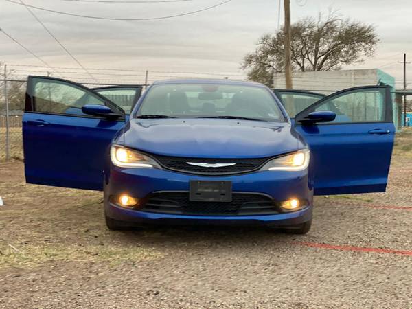 2015 CHRYSLER 200 S fully loaded equipped with 75000 - cars & trucks... for sale in Lubbock, TX – photo 8