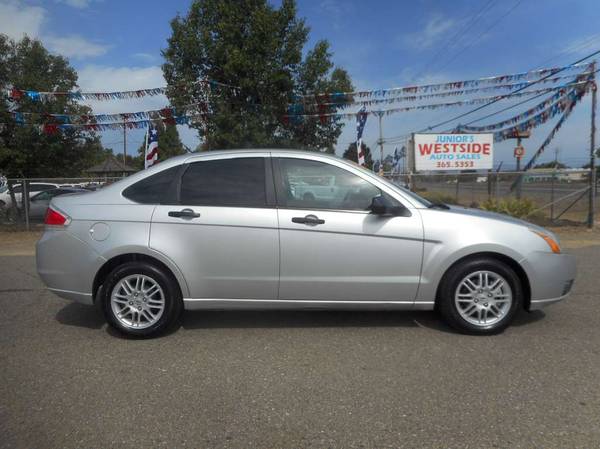 2010 FORD FOCUS SE 4 DOOR AUTOMATIC GAS SAVER for sale in Anderson, CA – photo 2