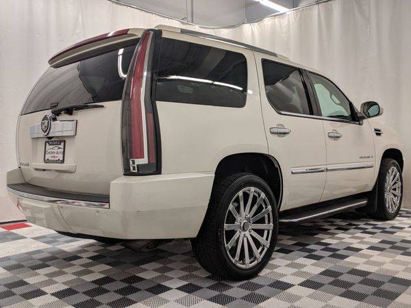 2007 CADILLAC ESCALADE LUXURY for sale in North Randall, OH – photo 8