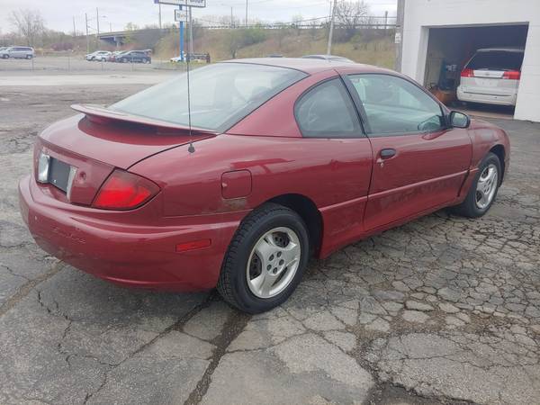 2005 Pontiac Sunfire SOLD - - by dealer - vehicle for sale in Appleton, WI – photo 2