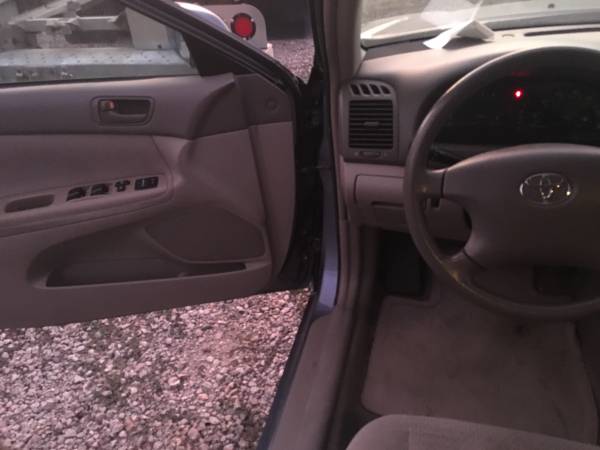 2005 Honda Odyssey / 2002 Honda Accord with leather seat & sun roof for sale in Kittrell, NC – photo 7
