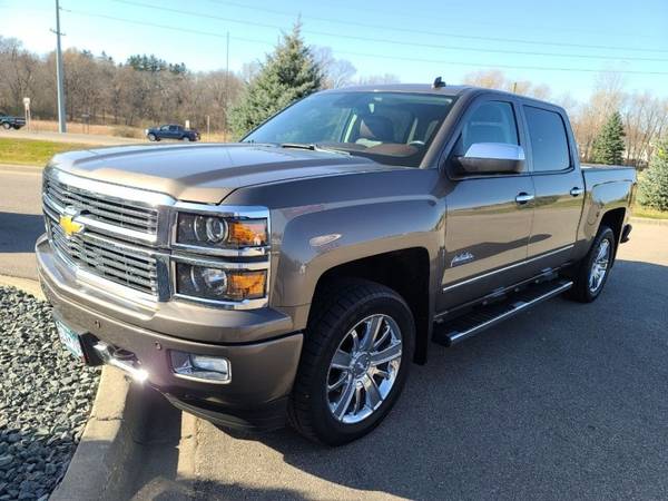 2014 Chevrolet Silverado 1500 High Country 4x4 4dr Crew Cab 5.8 ft.... for sale in Faribault, MN – photo 4