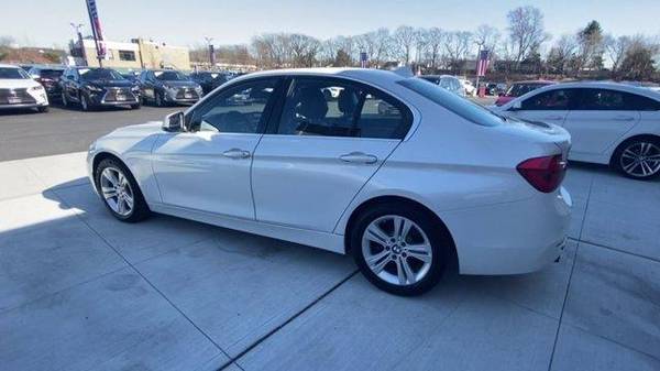 2018 BMW 3 Series 330i xDrive - - by dealer - vehicle for sale in Commack, NY – photo 7
