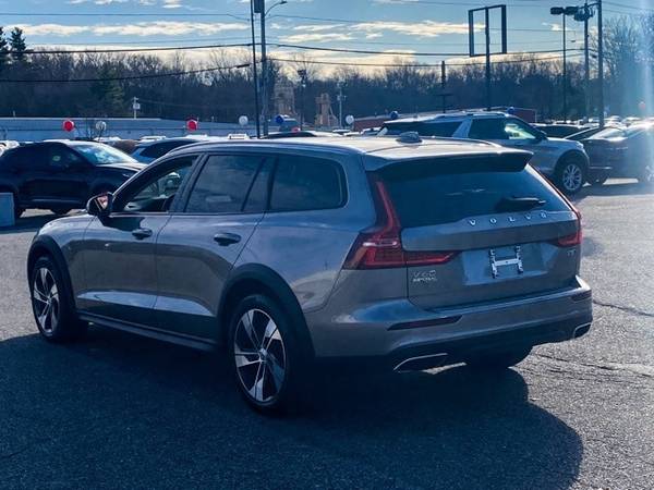 2020 Volvo V60 Cross Country T5 hatchback - - by for sale in Mendon, MA – photo 10