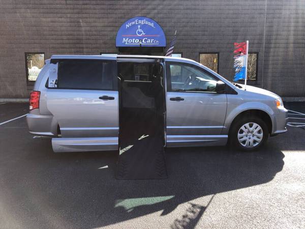 2019 DODGE GRAND CARAVAN SE NEW SIDE ENTRY VMI SUMMIT - cars & for sale in Hudson, MA – photo 3