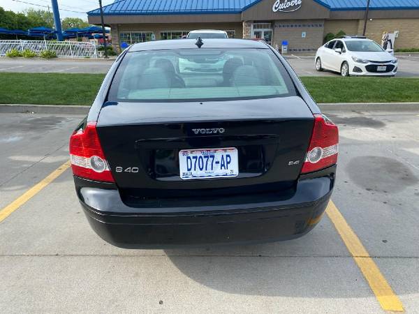05 Volvo S 40 looks runs and drives great 200 miles for sale in Kansas City, MO – photo 3