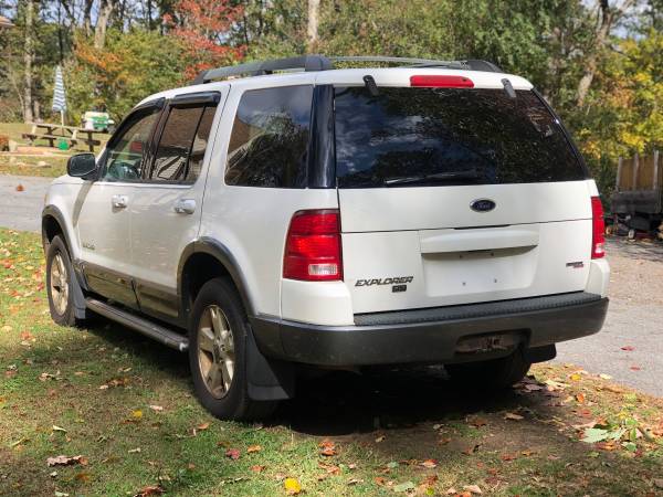 2005 Ford Explorer XLT Clean for sale in Glyndon, District Of Columbia – photo 7