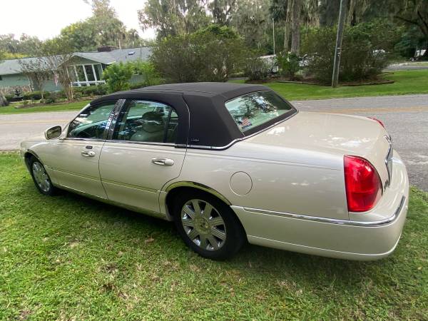 2003 Lincoln Town Car Cartier - cars & trucks - by owner - vehicle... for sale in Ocala, FL – photo 3
