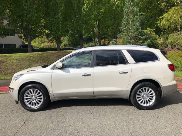 2012 Buick Enclave AWD --Third Row, Clean title, Local Trade-- for sale in Kirkland, WA – photo 8