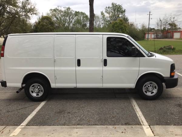 2015 CHEVY EXPRESS 2500 CARGO VAN - - by dealer for sale in Foley, AL – photo 4