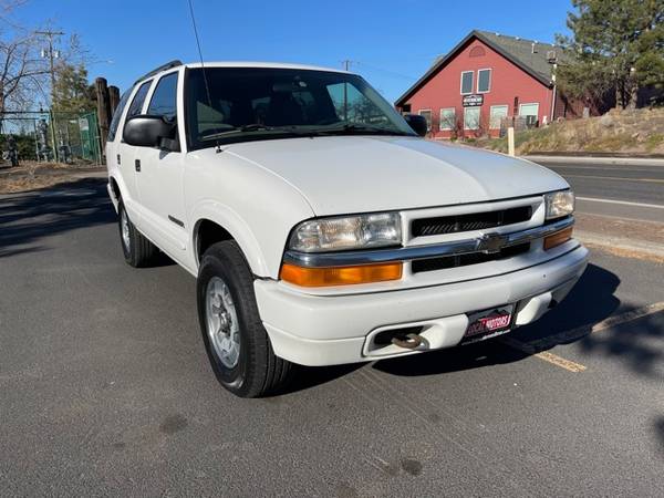 2002 Chevy Blazer LS V6 Auto 4x4 - - by dealer for sale in Bend, OR – photo 3