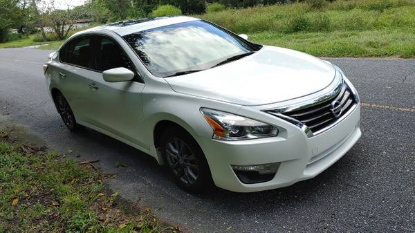 2015 Nissan Altima 2.5S - cars & trucks - by owner - vehicle... for sale in Jacksonville, FL – photo 2