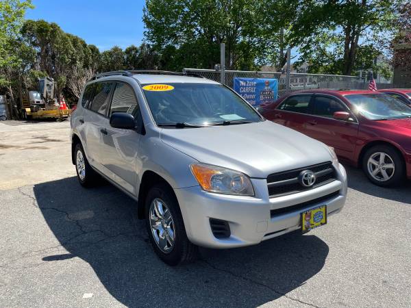2009 Toyota RAV4 AWD runs and rides great clean carfax - cars & for sale in Westport , MA – photo 2