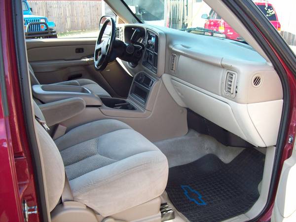 2004 Chevrolet Suburban LS 4WD - 153k mi - Non Smoker Driven - CLEAN for sale in Southaven, TN – photo 11