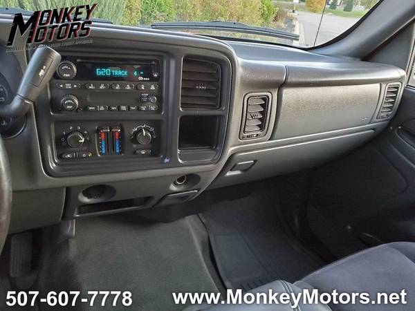 2003 GMC Sierra 1500HD 4dr Crew Cab 4WD // LOW MILES // ONE OWNER for sale in Faribault, MN – photo 15