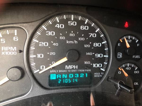 Chevy suburban 1500 2wd-2002–211,000 mi for sale in Stillwater, MN – photo 12