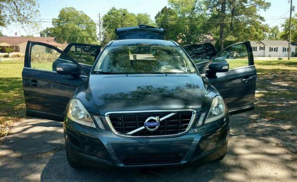 2011 VOLVO XC60 T6 AWD, LIKE BRAND NEW, BELOW BOOK VALUE for sale in Summerville , SC – photo 9
