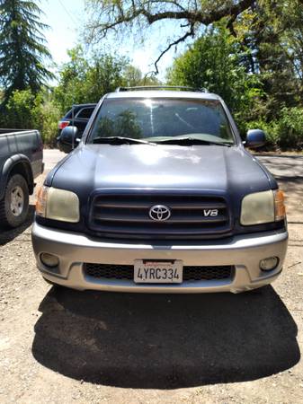 2002 Toyota sequoia SR5 V8 4wd for sale in Willits, CA – photo 2