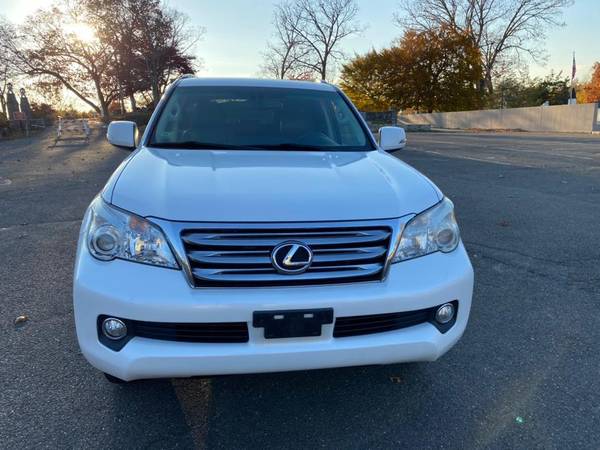 2010 Lexus GX 460 4WD 4dr -EASY FINANCING AVAILABLE - cars & trucks... for sale in Bridgeport, CT – photo 2