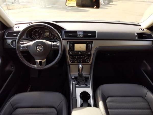2015 Volkswagen Passat 1.8T SE w/Sunroof & Nav SKU:FC066750 Sedan -... for sale in Costa Mesa, CA – photo 18