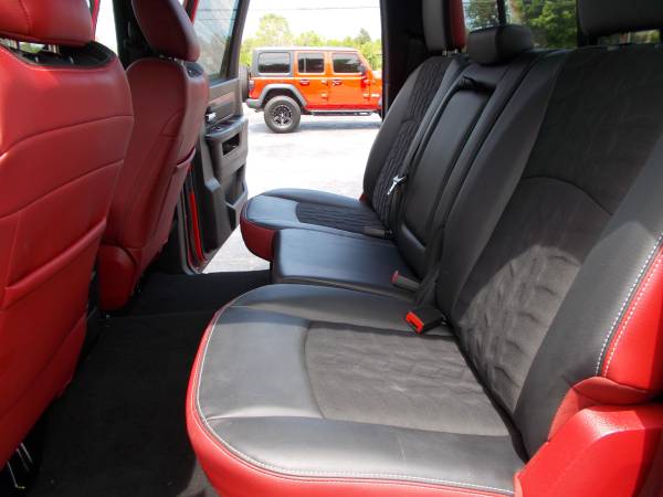 2015 Dodge Ram REBEL Crew Cab 4x4 - - by dealer for sale in Columbia, KY – photo 11