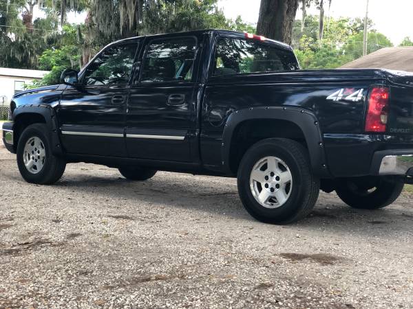 Chevy Silverado 4x4 Crew Cab *One Owner/ Like New!!!! for sale in Lakeland, FL – photo 5