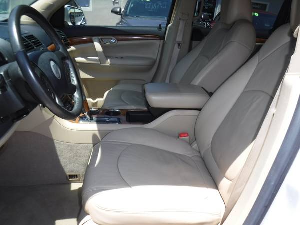 2008 Saturn Outlook - - by dealer - vehicle automotive for sale in New Port Richey , FL – photo 6