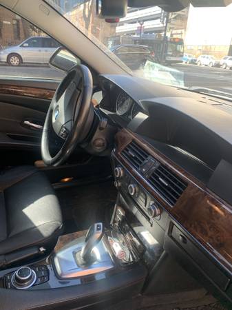 528xi BMW 2010 white black inside for sale in NEW YORK, NY – photo 7