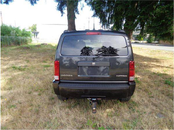 2011 Dodge Nitro Heat Sport Utility 4D FREE CARFAX ON EVERY VEHICLE! for sale in Lynnwood, WA – photo 8