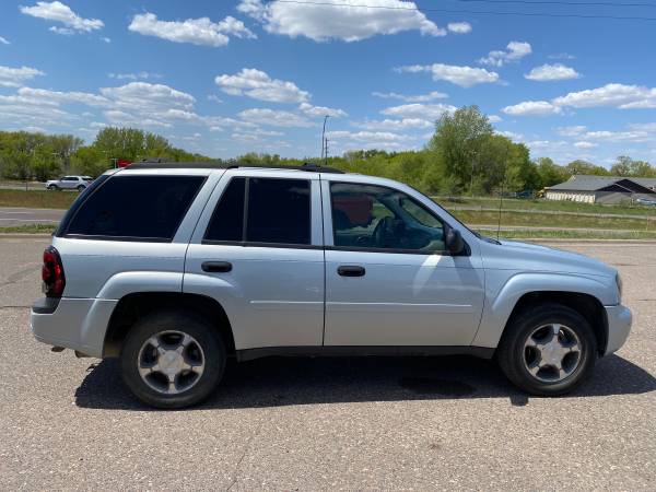 2007 Chevy Trailblazer LS - - by dealer - vehicle for sale in Elk River, MN – photo 2