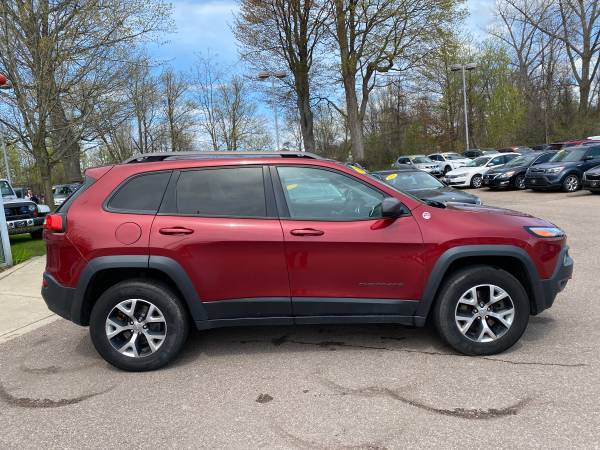 2015 JEEP CHEROKEE TRAILHAWK 4X4 - - by for sale in south burlington, VT – photo 8