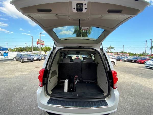 2014 Dodge Grand Caravan 4dr Wgn SE / HANDICAP ACCESSIBLE VAN 90... for sale in Miami, FL – photo 19