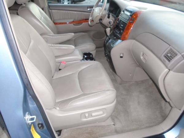 2009 Toyota Sienna XLE ( 1 Owner ) Leather * DVD * 142k * We Trade -... for sale in Hickory, TN – photo 3