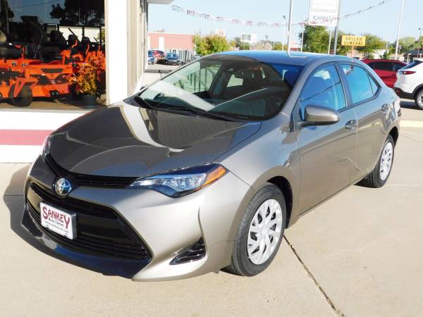 2018 Toyota Corolla LE (#7073) - cars & trucks - by dealer - vehicle... for sale in Salina, KS – photo 3