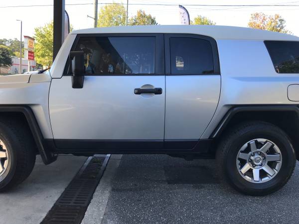 2007 Toyota FJ Cruiser EXTRA CLEAN - cars & trucks - by dealer -... for sale in Tallahassee, FL – photo 2