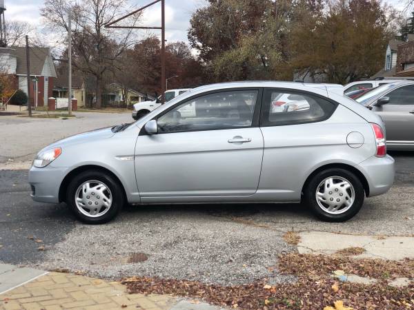 2011 Hyundai Accent - cars & trucks - by dealer - vehicle automotive... for sale in Grandview, MO – photo 8